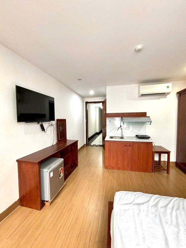 Studio Apartment on To Hien Thanh Street