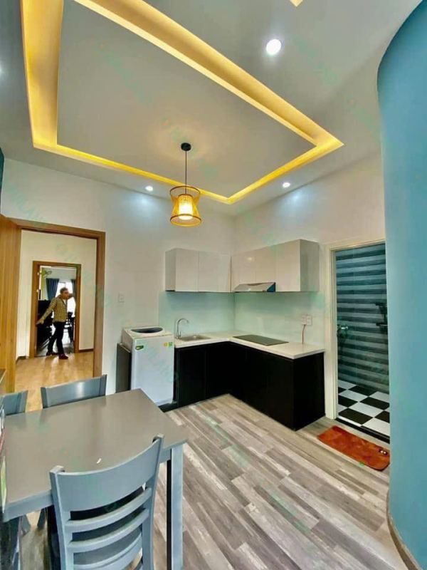 1BR Apartment with Balcony on Chau Thi Vinh Te Street