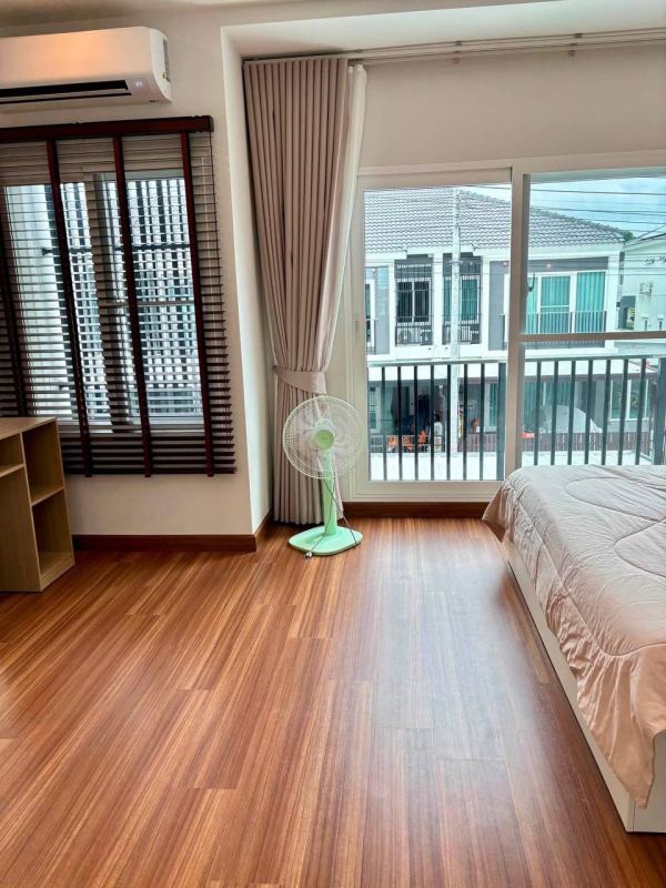 3-bedroom house in Supalai Bella Wichit