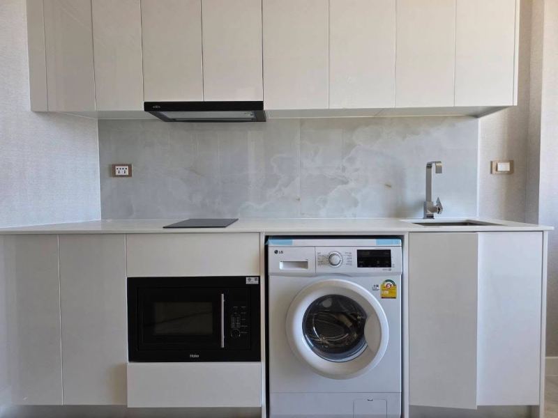 1-Bedroom Apartment in Copacabana Condo