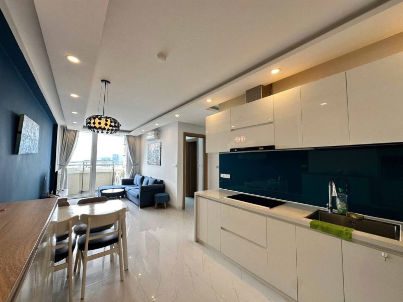 High-floor 2-bedroom apartment in My An, Muong Thanh