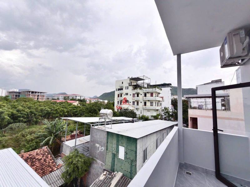 New studio with balcony in Ba Lang