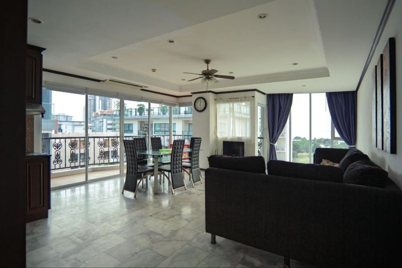1-bedroom apartment at Siam Oriental Twins