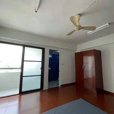 Apartment on Prachasongkhro Road in Ming Kwan Mansion