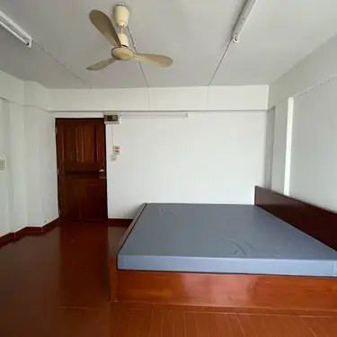 Apartment on Prachasongkhro Road in Ming Kwan Mansion