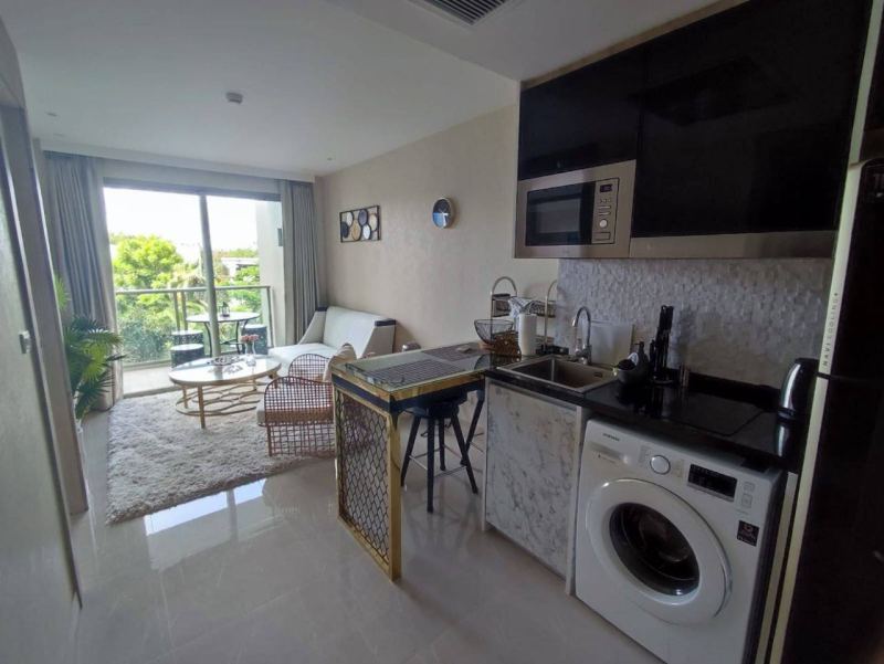1-Bedroom Apartment in Riviera Monaco