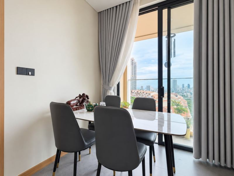 2BR Apartment at Sun Cosmo Residence