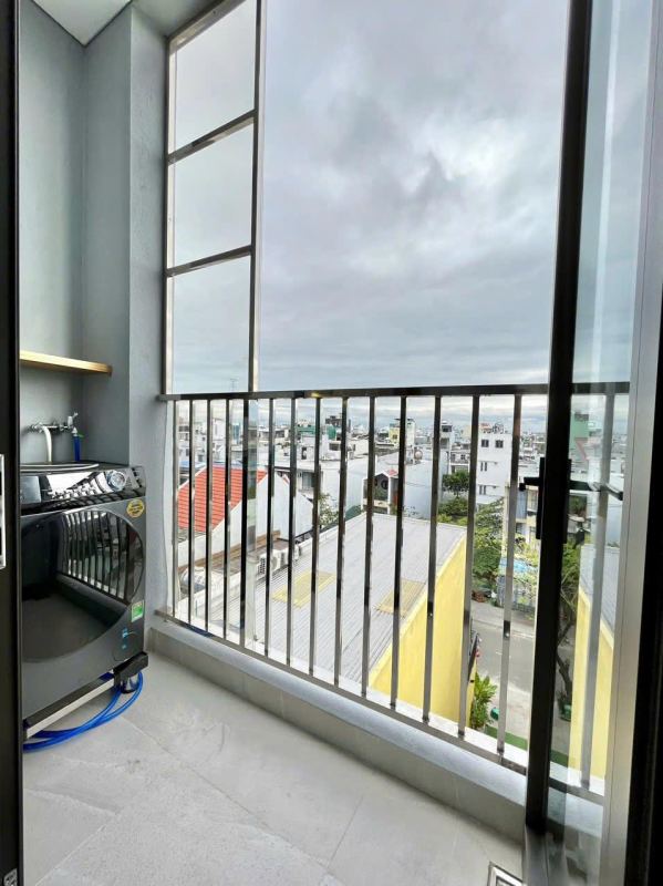 1BR Apartment on Nguyen Phuoc Lan