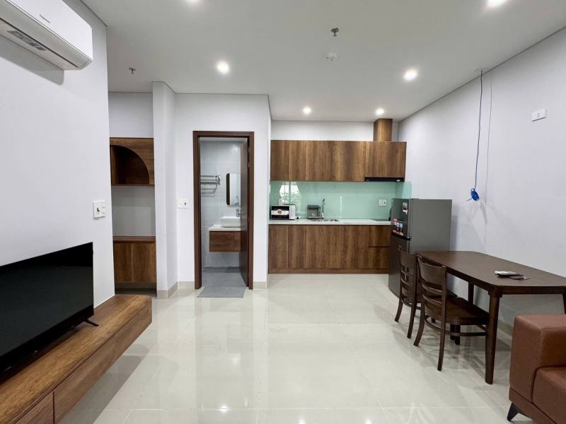 Brand New 1BR apartment in Duong Tri Trach