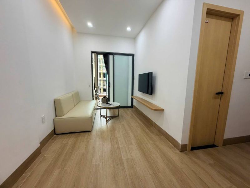 1 Bedroom Apartment on Le Lo Street in My An