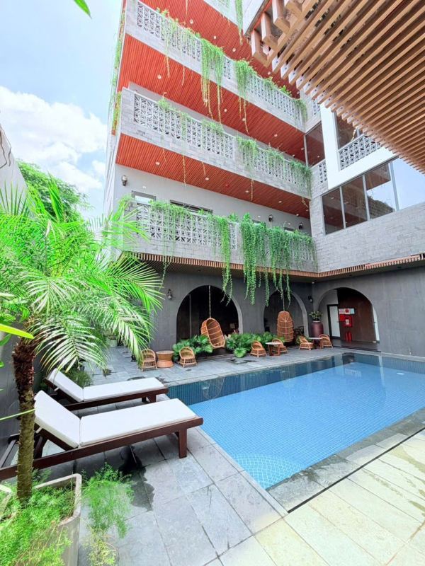 1BR Penthouse on Le Van Huan Street