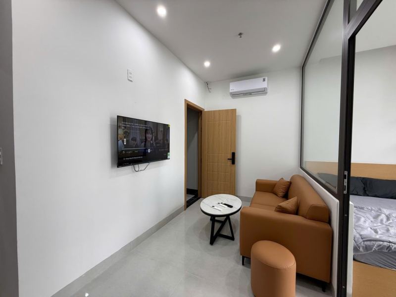 1‑Bedroom Apartment with Balcony, Nguyen Xuan Khoat