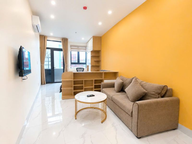 Studio with balcony and city view on Truong Dinh street