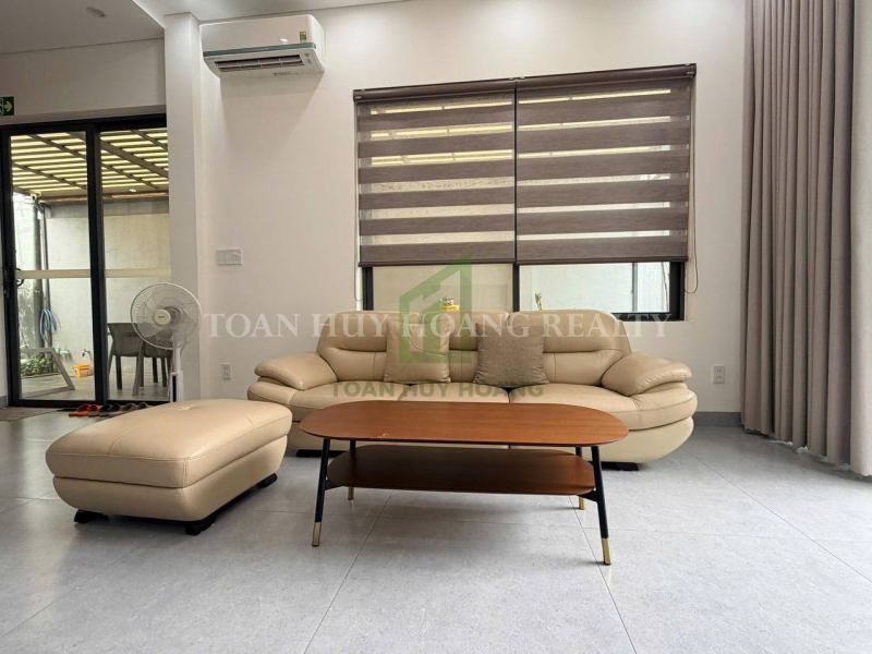 4-bedroom villa near Thuan Phuoc Bridge