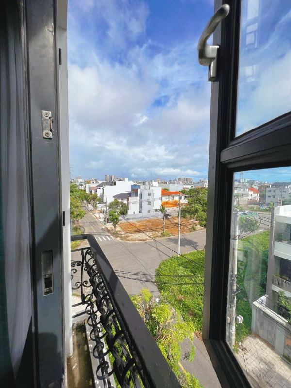 1-Bedroom Apartment with Big Window