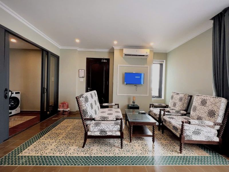 1-Bedroom Apartment with Big Window
