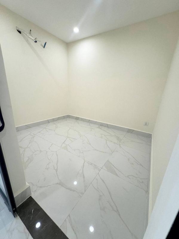 2-bedroom apartment in UK Condo 271