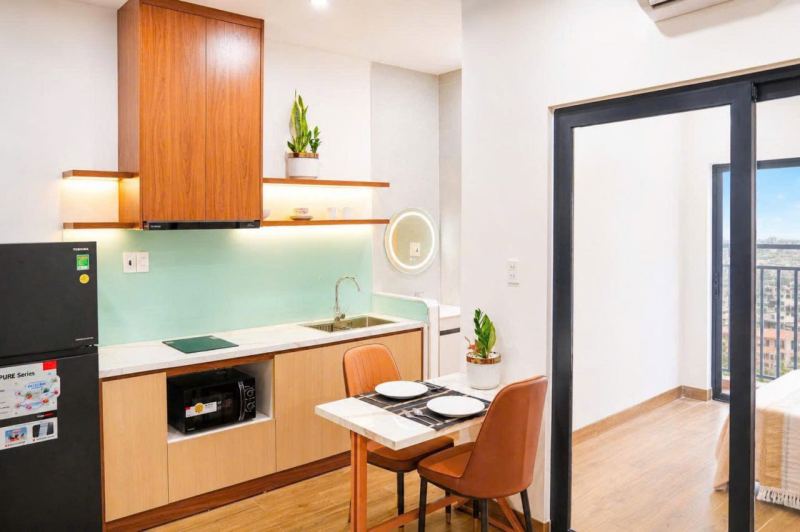 1-Bedroom Apartment with Sea View Balcony on Dinh Dat Street