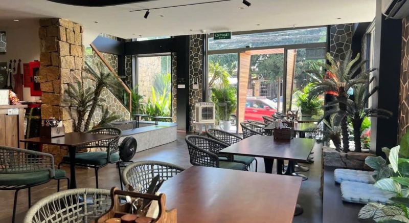 Studio on Tran Duy Chien Street