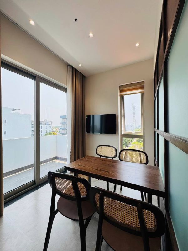 Brand New 2-Bedroom Apartment on Tuy Ly Vuong