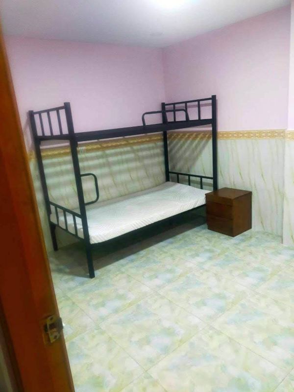 Дом с 9 спальнями OB