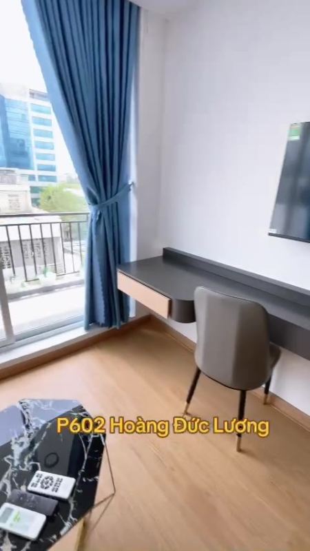 1-Bedroom Apartment with Balcony in Hoang Duc Luong Street