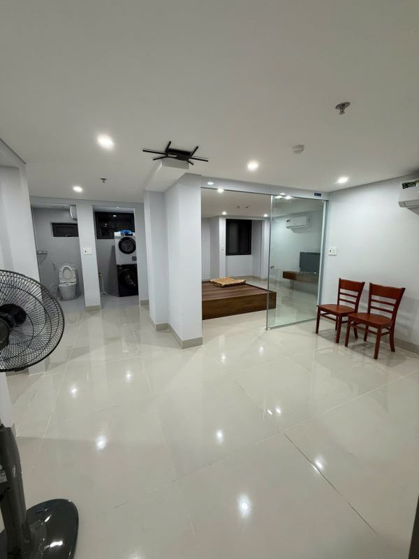 Апартаменты с 3 спальнями на улице Le Thuoc Street