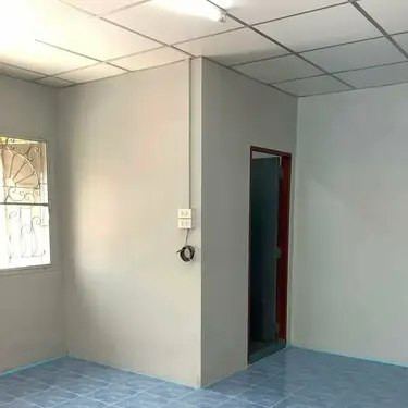 Room in Setthakit Village Soi 31