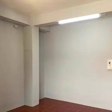 Room in Setthakit Village Soi 31