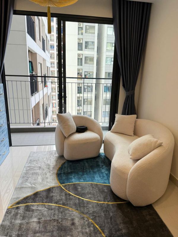 2 Bedroom Apartment on 20th Floor