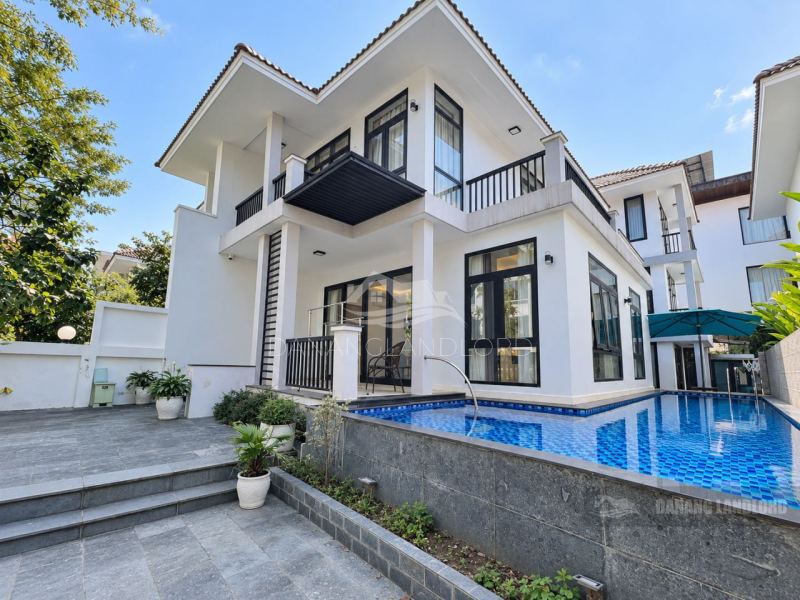 4 Bedroom Villa in Euro Village