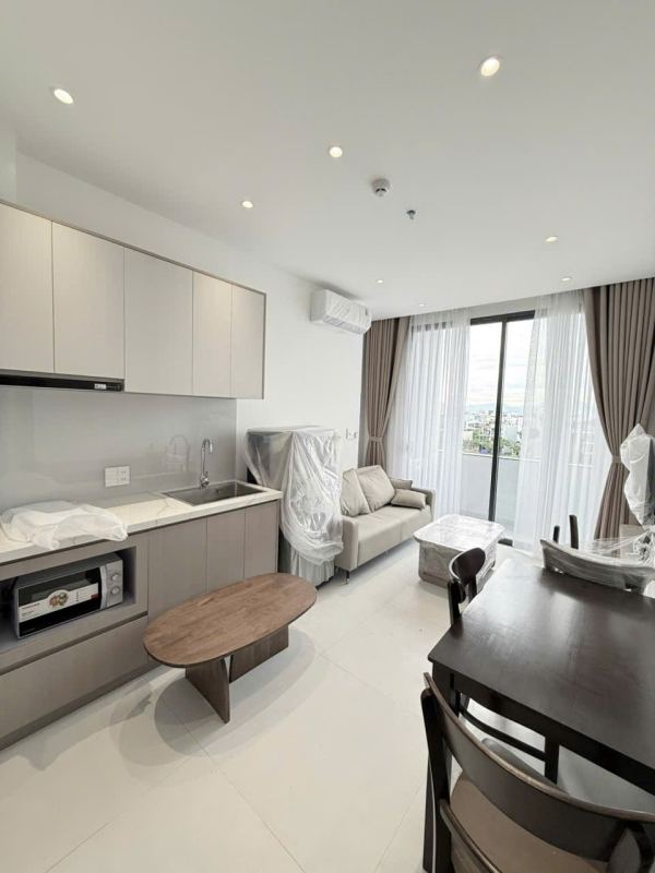 2 Bedroom Apartment with Balcony Danang