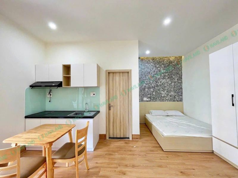 Studio Apartment on Nguyen Lo Trach Street
