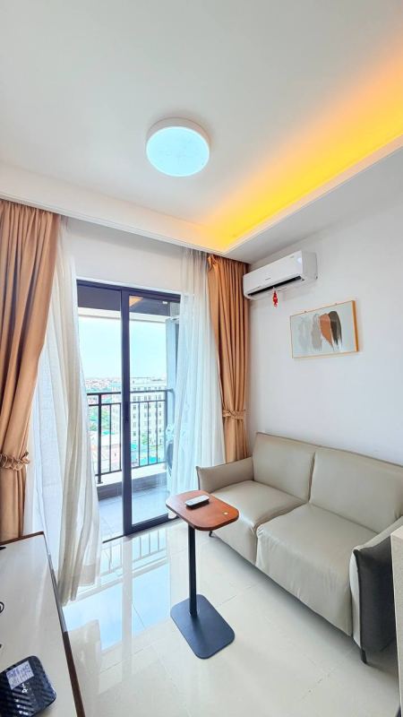 1 Bedroom Apartment in R&F City