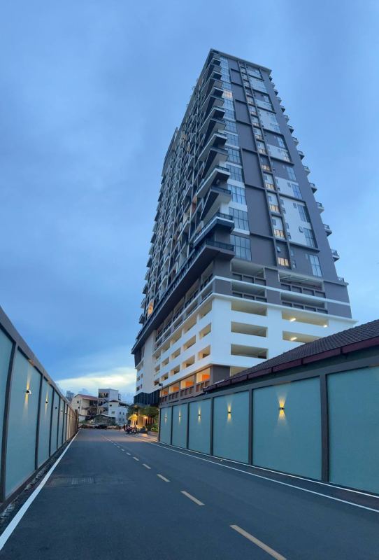 2 Bedroom Apartment in L Tower Condo