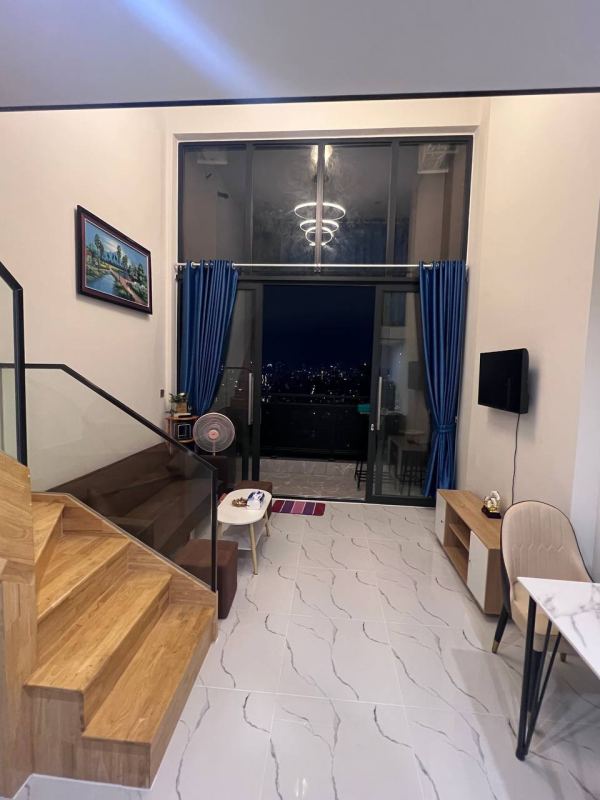 2 Bedroom Apartment in L Tower Condo