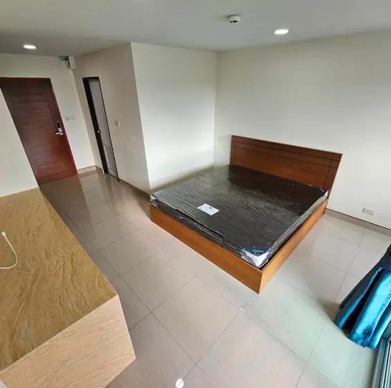Apartment in PSL Home