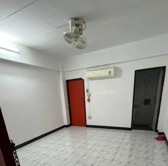 Room in Saphan Fah Klong 1