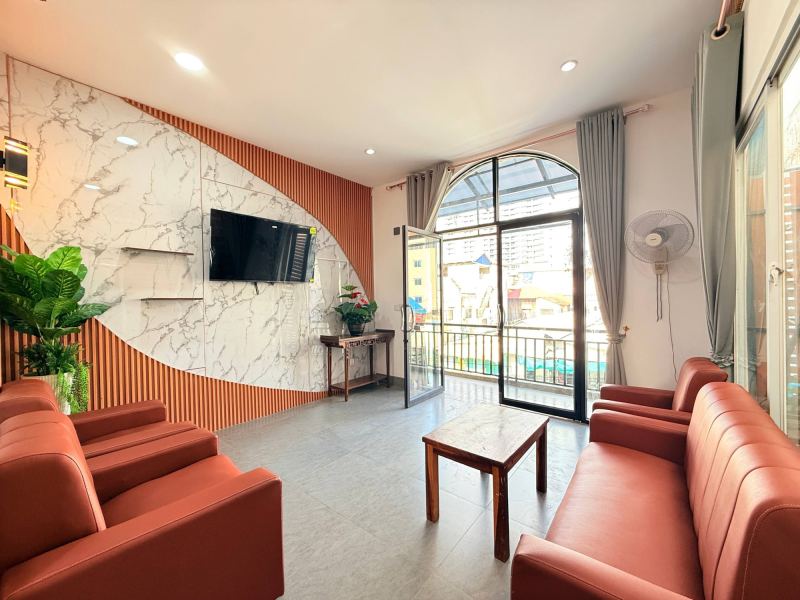2 Bedroom Service Apartment in BKK3, Phnom Penh
