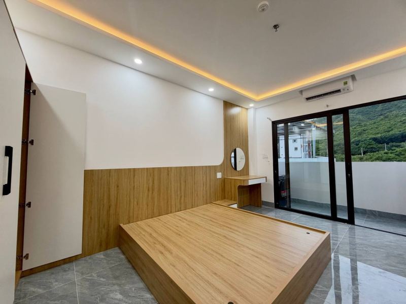 Luxury Studio Apartment with Balcony