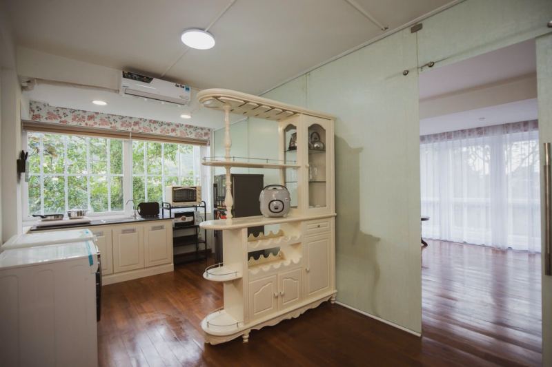 2-Bedroom Apartment on Le Van Luong Street