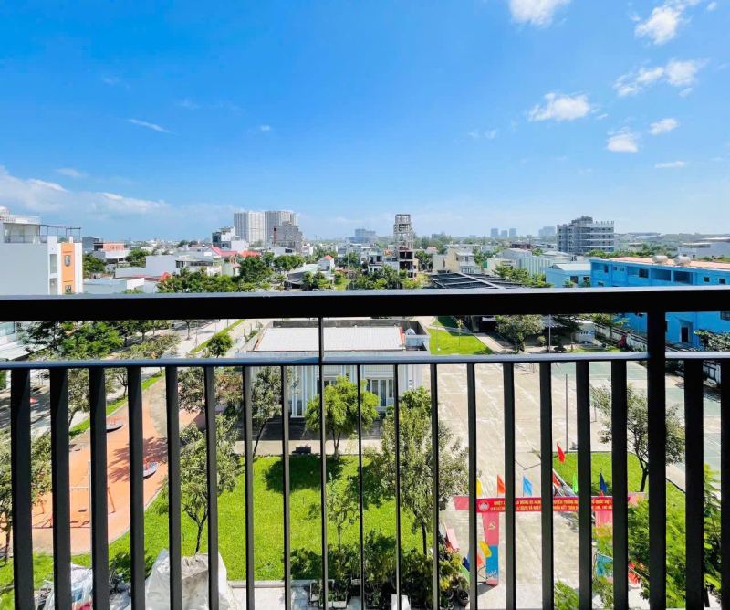 2 Bedroom Apartment on Le Trung Dinh Street