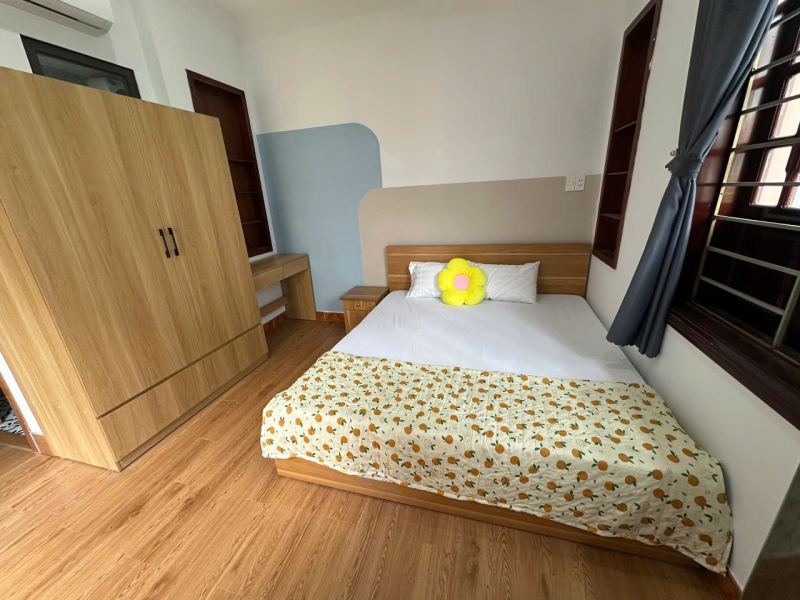 Studio apartment with balcony in Hoa Cuong