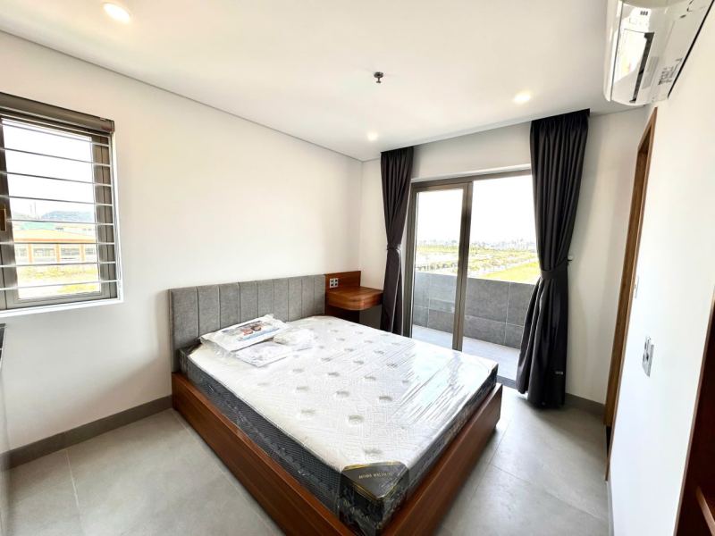 Studio with balcony on Khue Bac 1 street