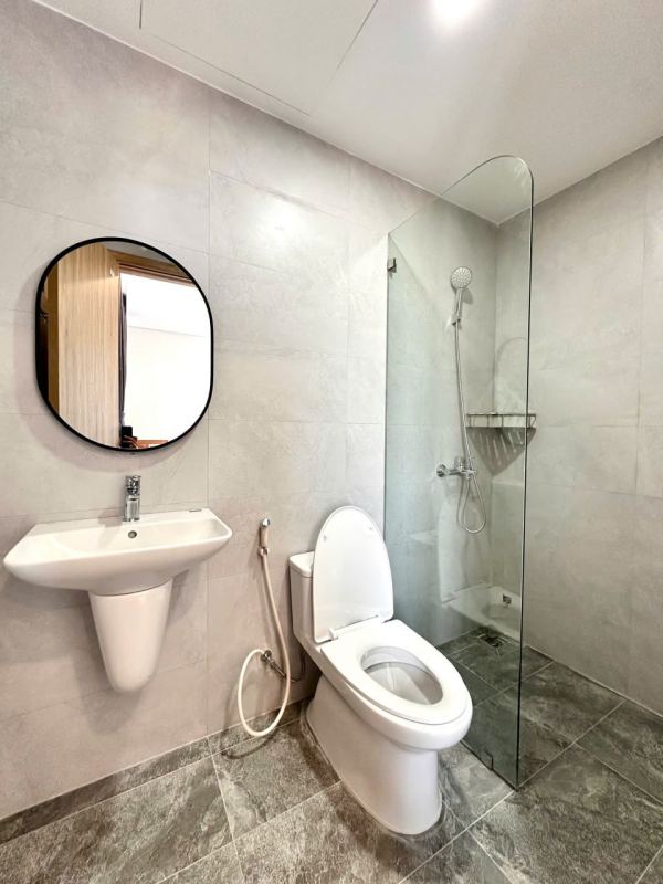 Studio with balcony on Khue Bac 1 street