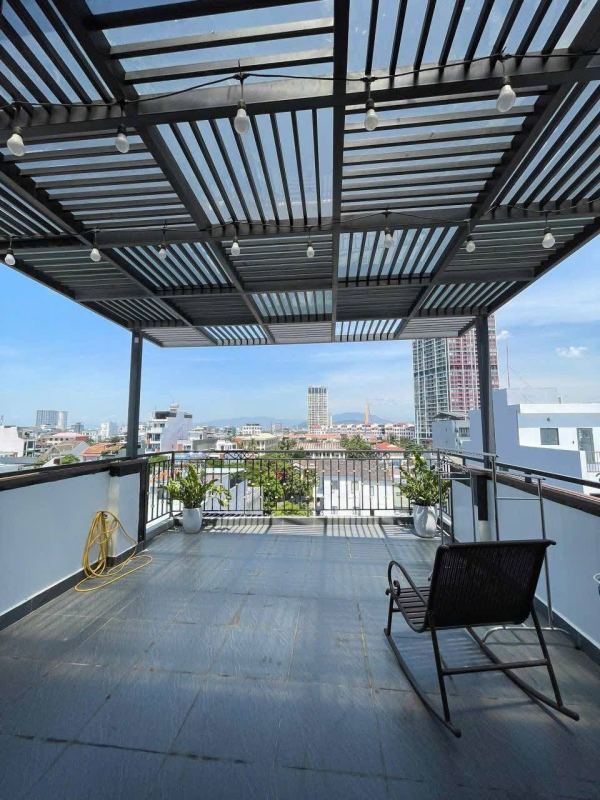 Penthouse 1 Bedroom Apartment My An