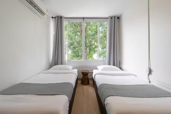 4‑bedroom townhouse for short‑term rent