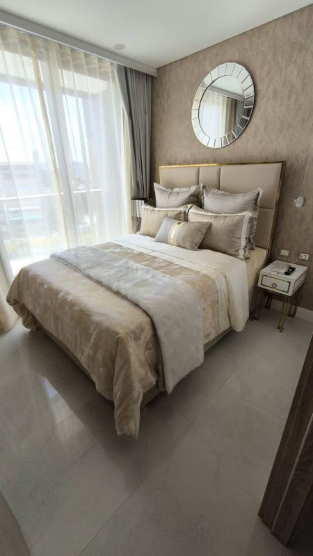 Luxury Condo Near Sea