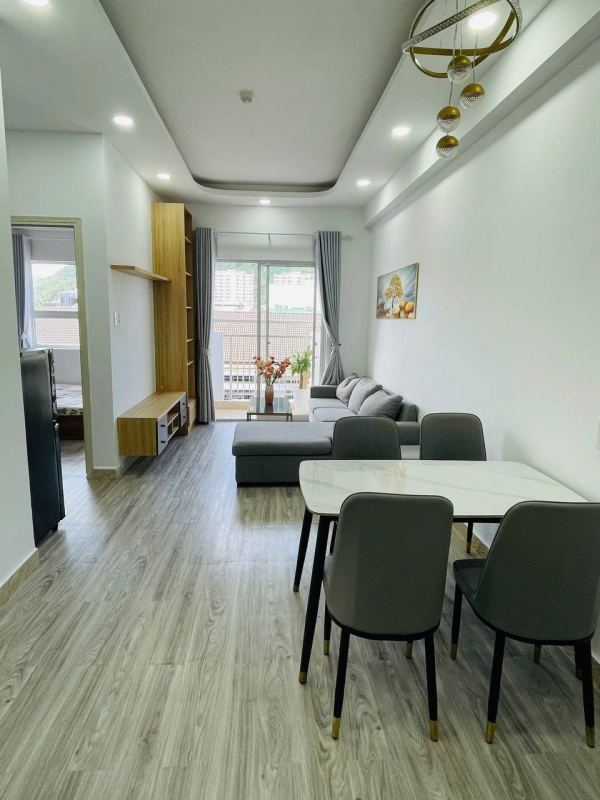 2‑Bedroom Fully Furnished Apartment in Hoang Quan
