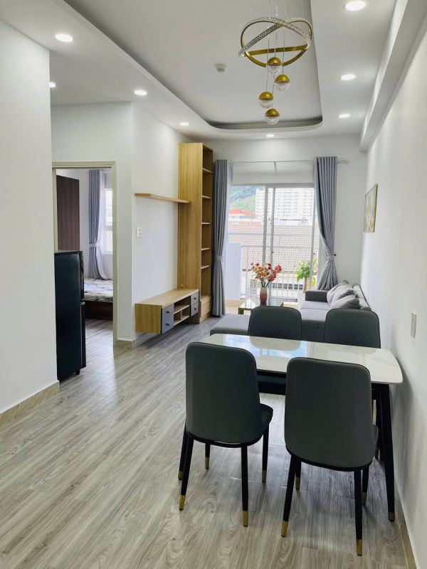 2‑Bedroom Fully Furnished Apartment in Hoang Quan